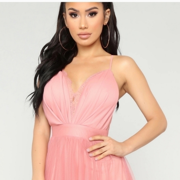 FASHION NOVA Work The Runway Blush Tulle Maxi Backless Dress - Picture 3 of 16